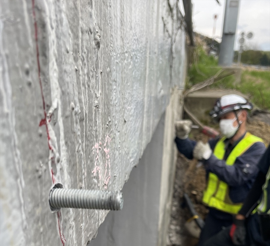 高速道路通信工事の画像